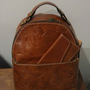 Patricia Nash Tooled Colection Backpack Medium Bro